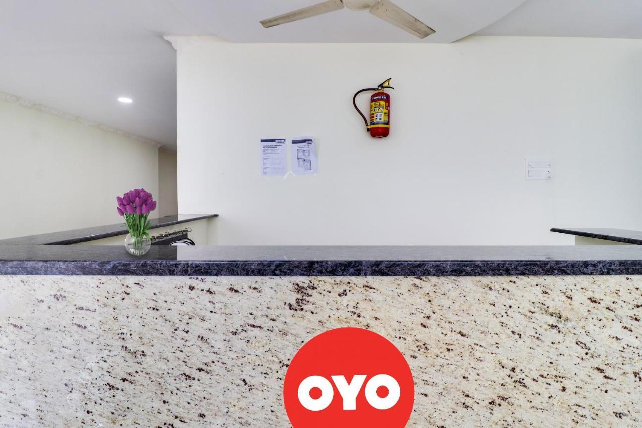 Oyo Dharani Grand Hotel Khammam Ngoại thất bức ảnh