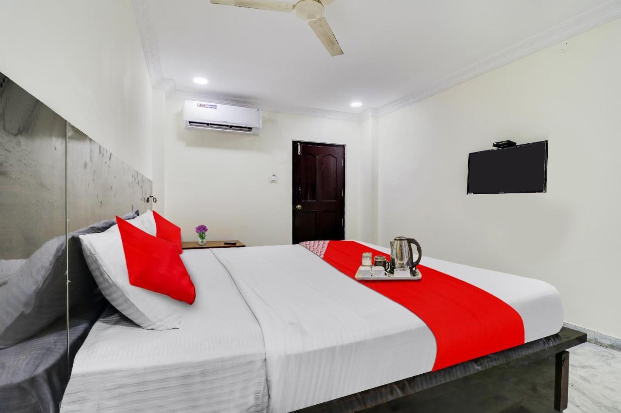 Oyo Dharani Grand Hotel Khammam Ngoại thất bức ảnh