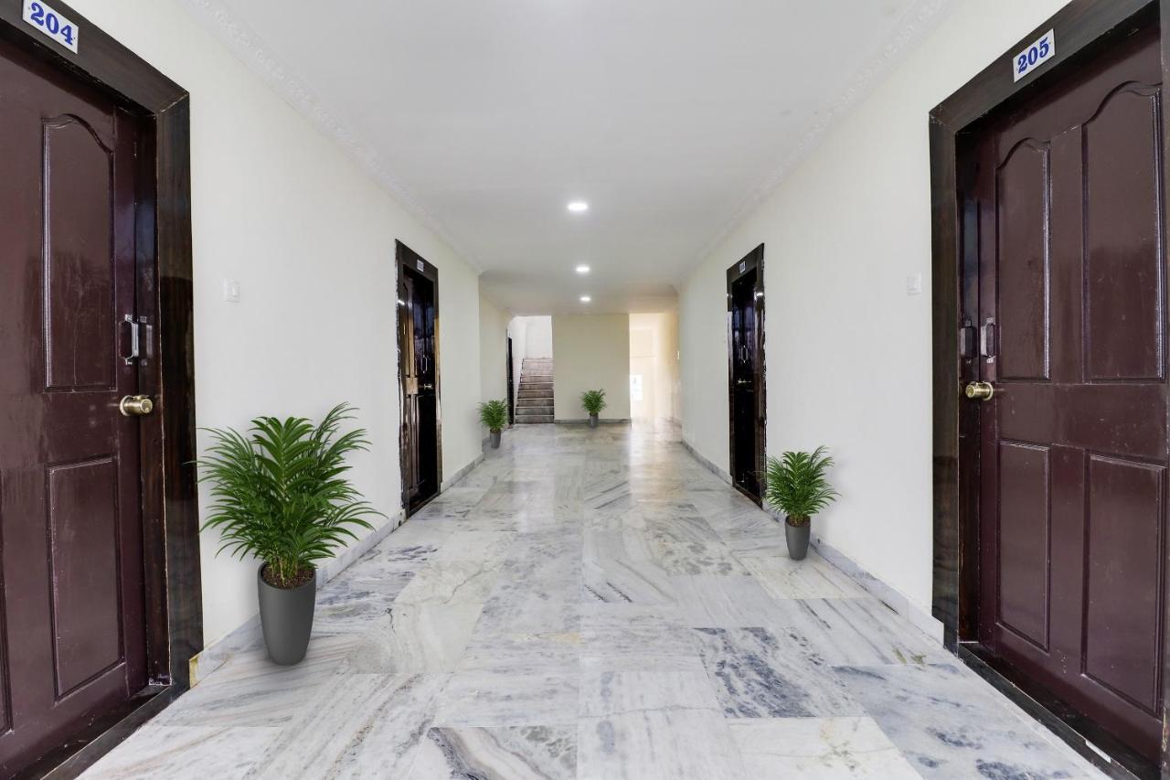 Oyo Dharani Grand Hotel Khammam Ngoại thất bức ảnh